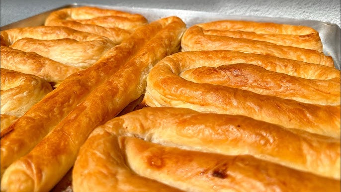 Börek Porsiyon(zeytinli,sosisli,peynirli,çikolatalı,patatesli)